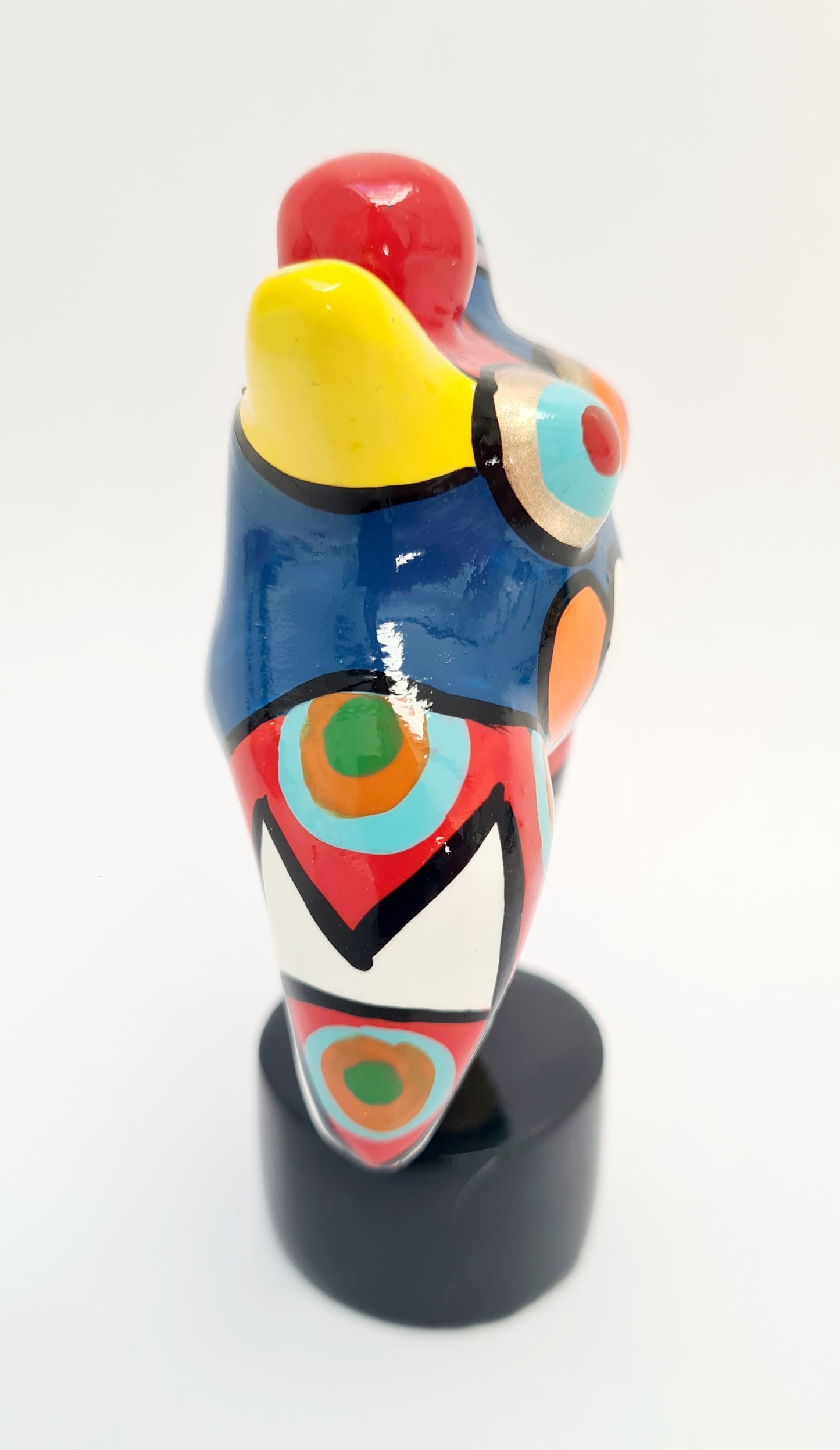 Statue femme style Nana Niki de Saint Phalle, en résine. Hauteur 12 centimètres