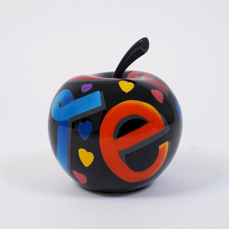 Sculpture de fruit. Pomme "Pop" en résine multicolore. Hauteur 26 centimètres