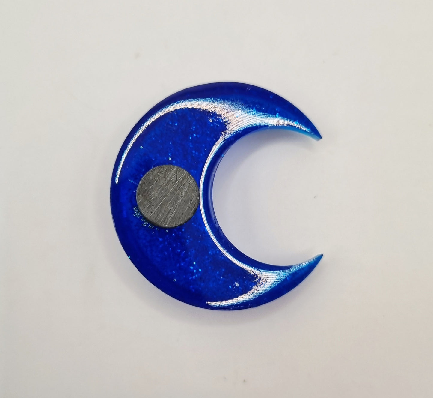 Petit magnet ou aimant frigo en forme de Lune bleue avec paillettes, longueur 3 cm