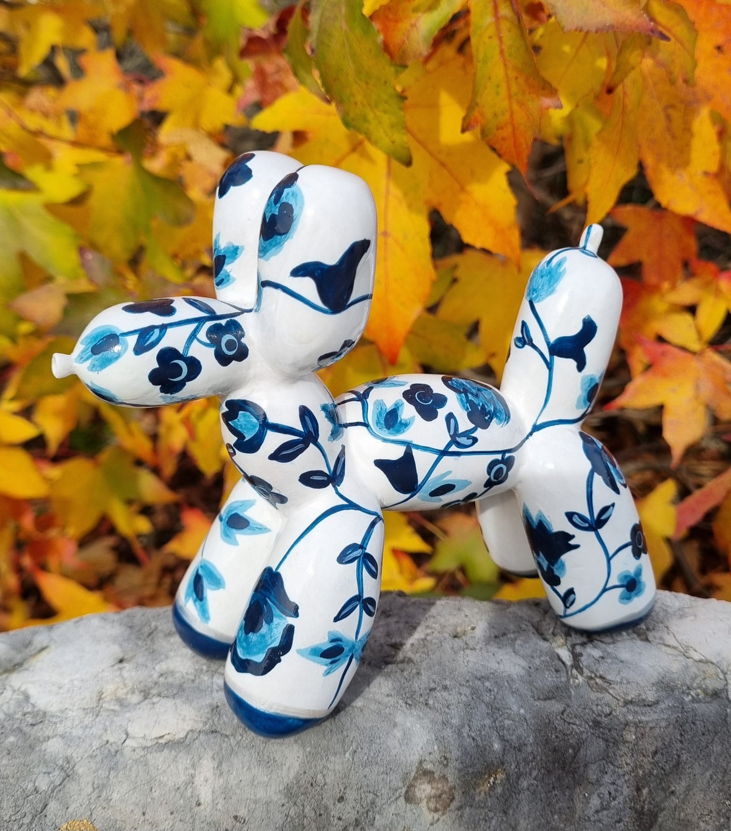 Statue chien Ballon en résine, 18 par 16 centimètres