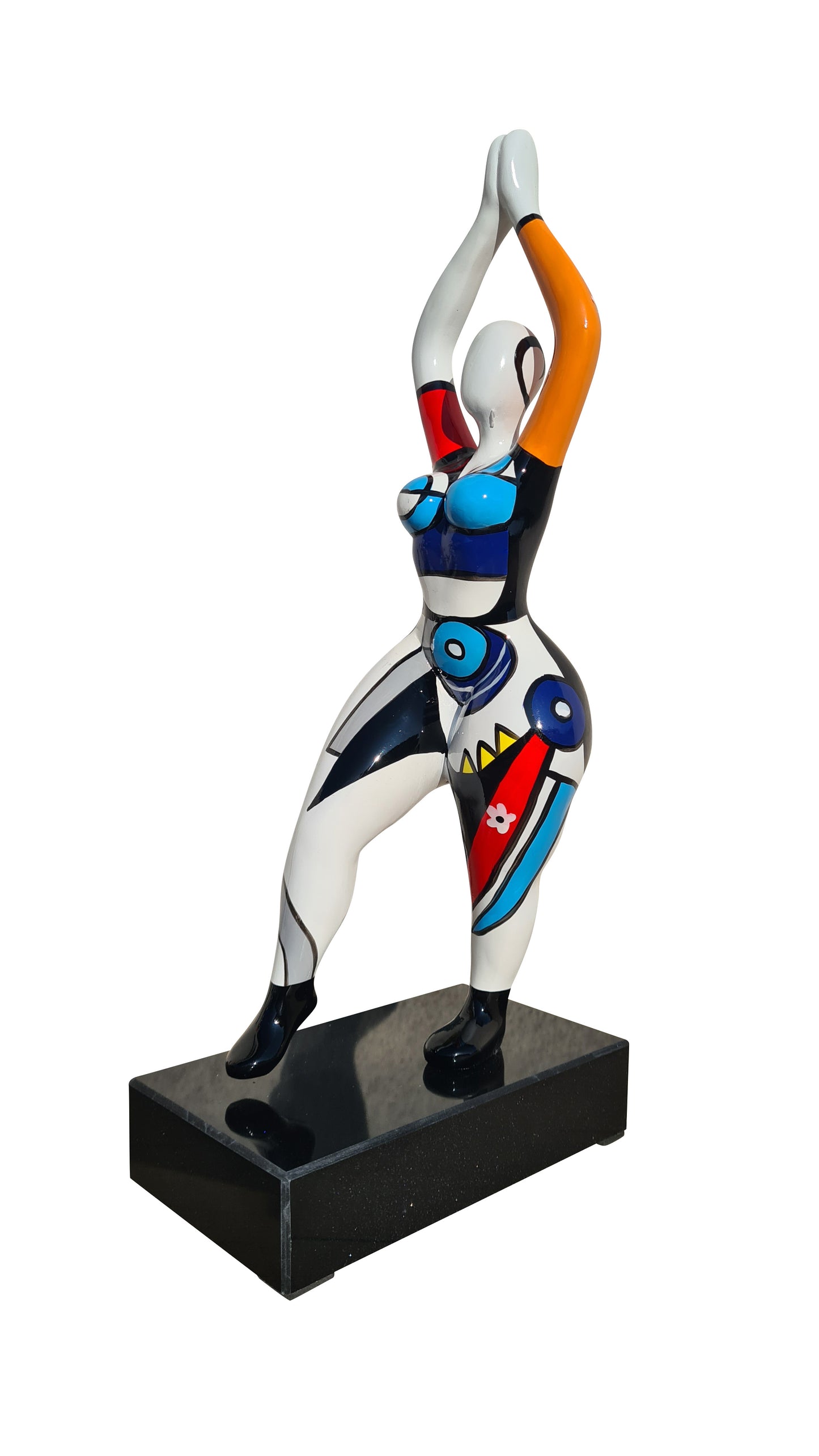 Statue femme style Nana Niki de Saint Phalle, en résine. Hauteur 38 centimètres