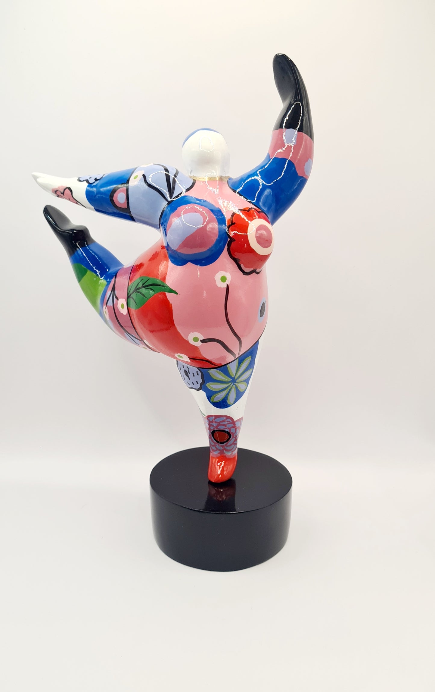 Statue of a woman style "Nana", multicolored resin. Height 11 inches (28 centimeters)