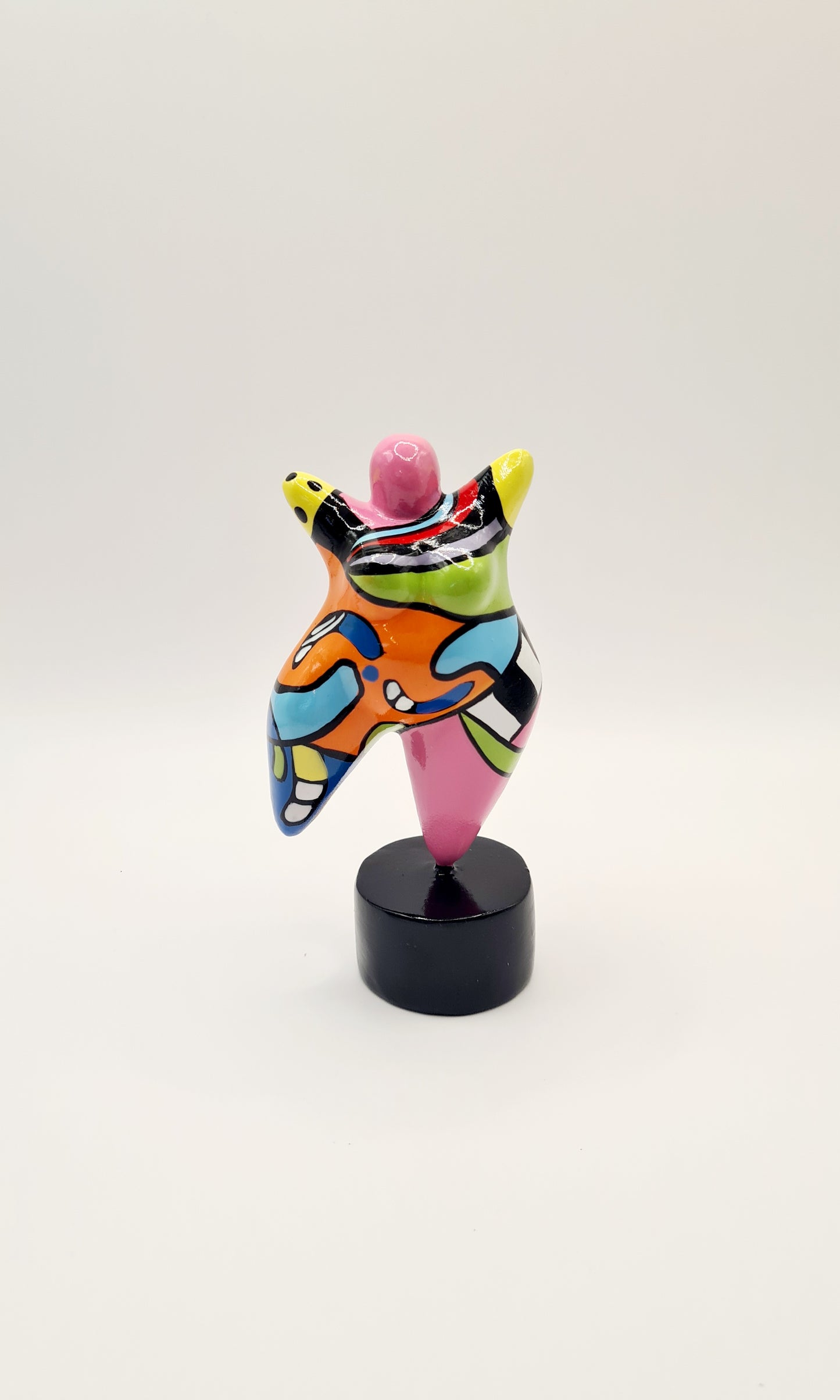 Statue woman style "Nana", multicolored resin. Height 4'7 inches (12 centimeters)