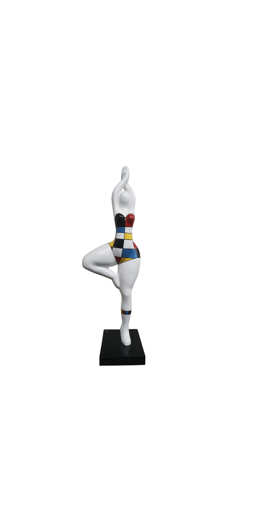 Très grande statue multicolore de femme Nana modèle "Mondrian". Hauteur 120 centimètres. Peint à la main, pour décoration intérieure ou extérieure