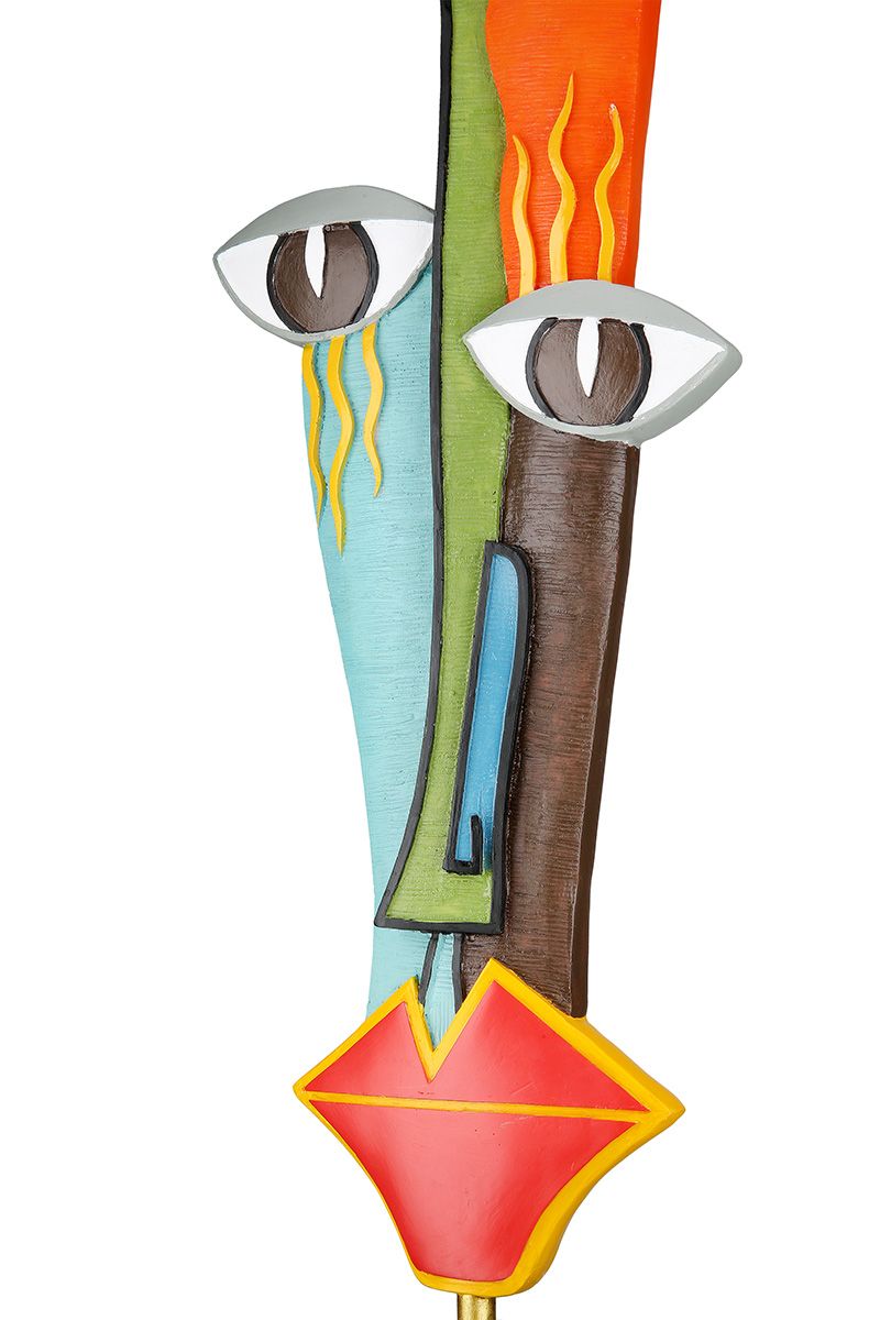 Grand sculpture visage / masque, en résine colorée, hauteur 64 centimètres