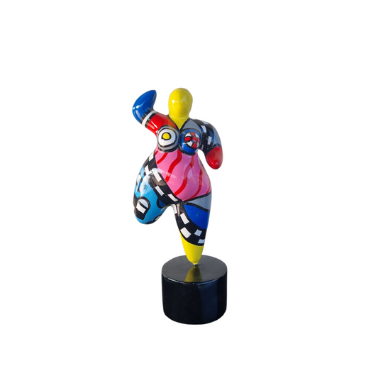 Sculpture of round & Curvy woman, multicolored resin. Height 15 centimeters