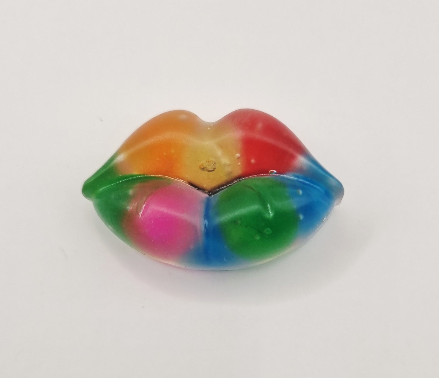 Petit magnet bouche en résine, avec pompons multicolores, longueur 3,5 cm