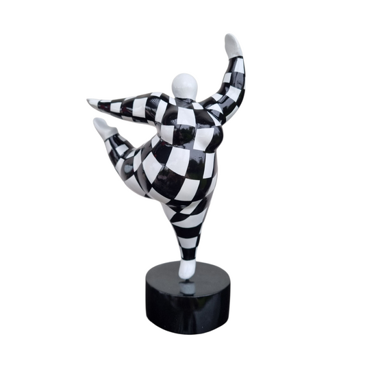 Sculpture of a round & curvy woman, black and white resin. Height 28 centimeters