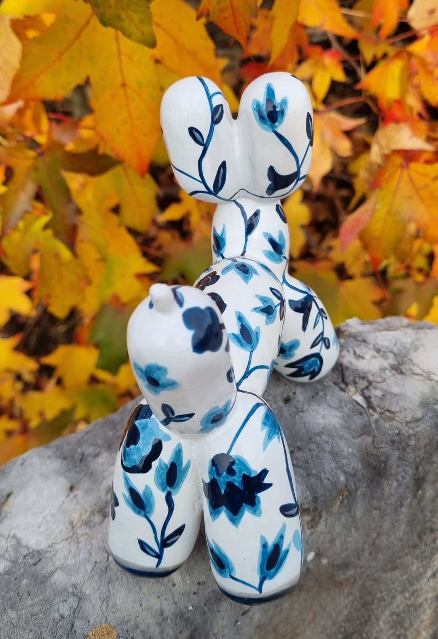 Statue chien Ballon en résine, 18 par 16 centimètres