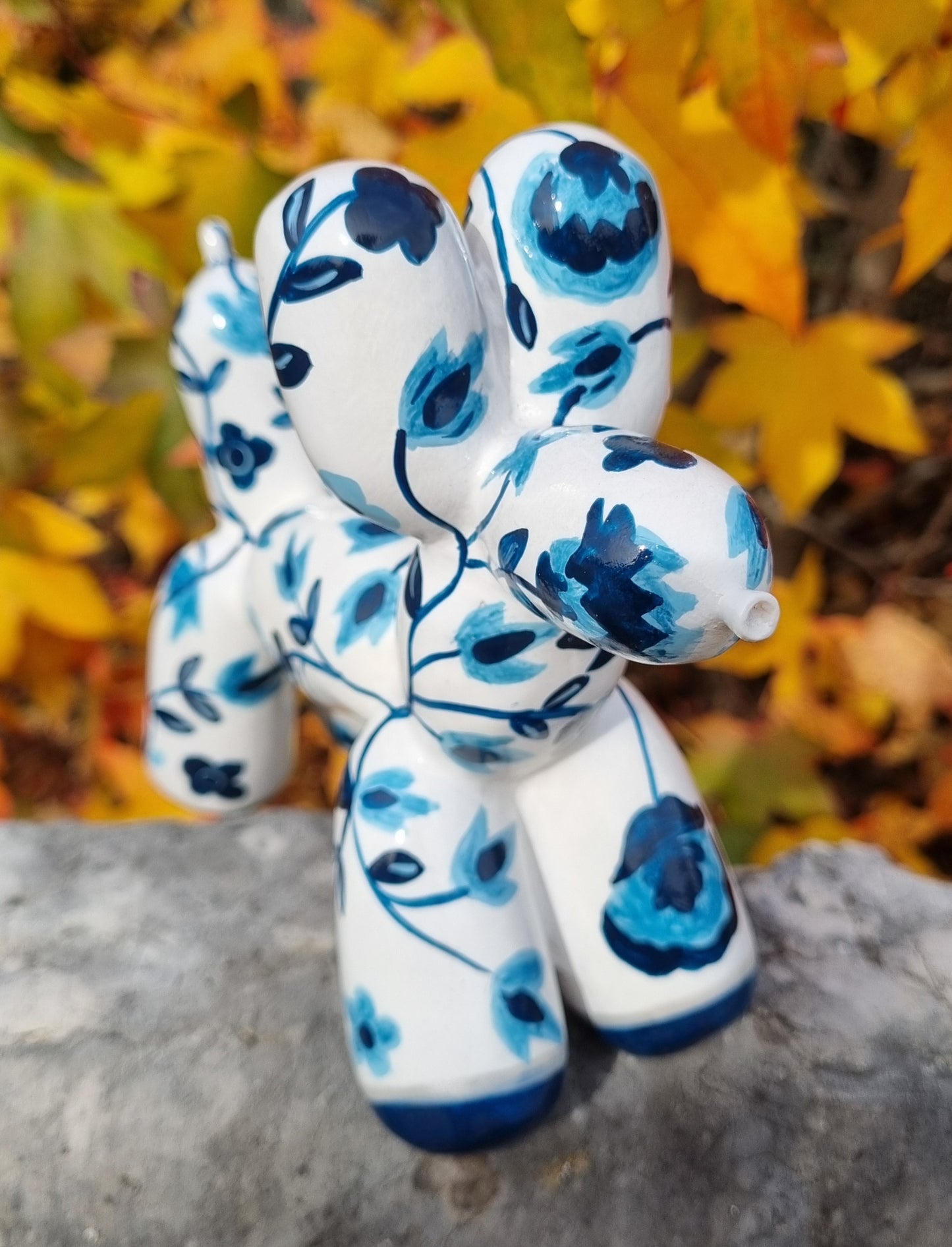 Statue chien Ballon en résine, 18 par 16 centimètres