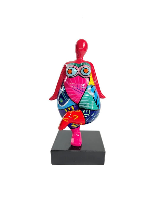 Sculpture femme style Nana, en résine multicolore. Hauteur 31 centimètres